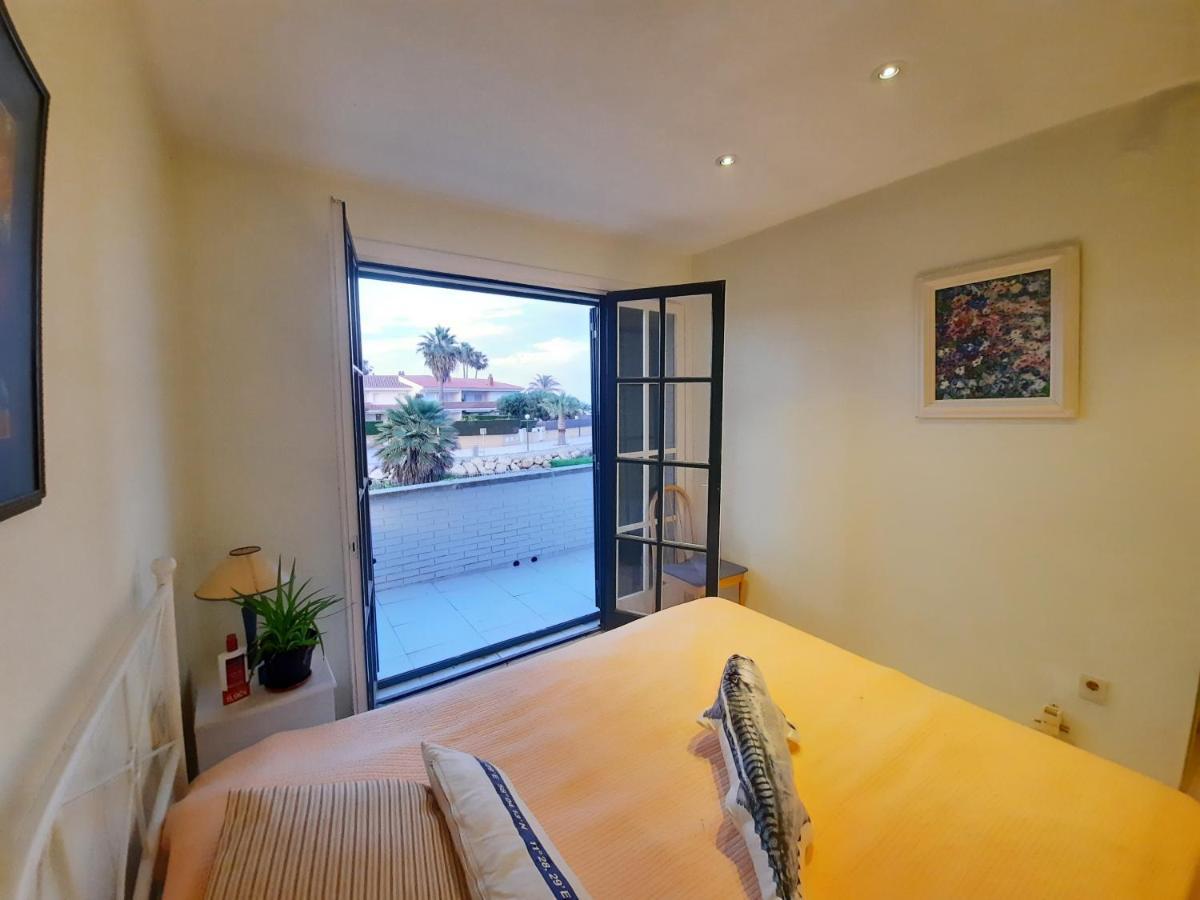 Apartmán Cosy House With Garden Infront Of The Sea Creixell Exteriér fotografie